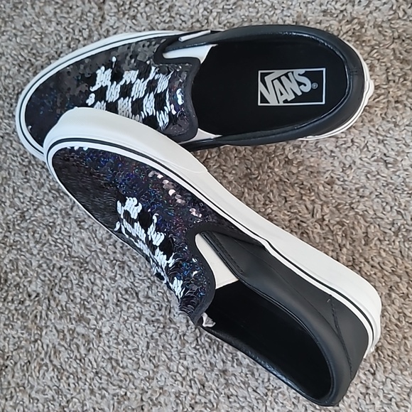 Classic Slip-On - Picture 2 of 2